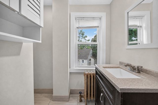 130 Dale St, Revere, MA 02151