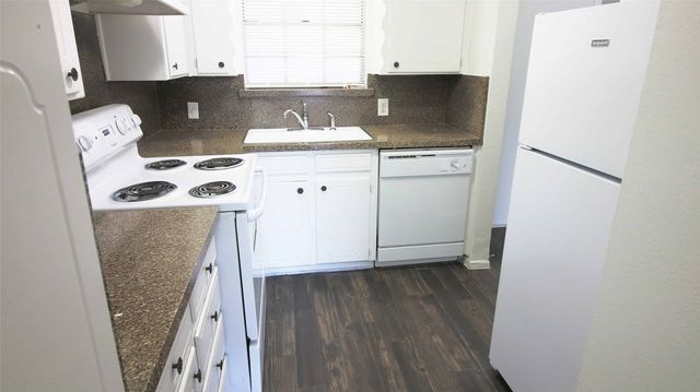 101 Westcourt Drive, Cleburne, TX 76033