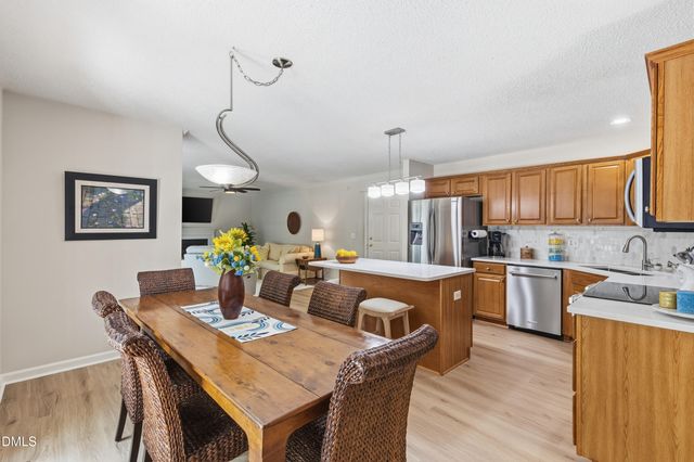 1211 Waterford Green Drive, Apex, NC 27502