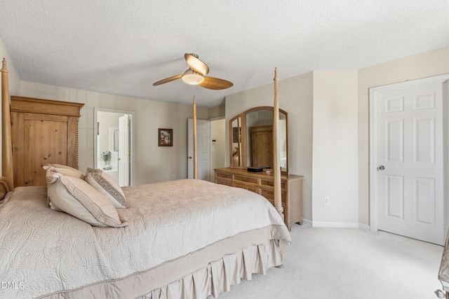 1211 Waterford Green Drive, Apex, NC 27502