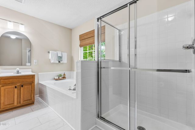 1211 Waterford Green Drive, Apex, NC 27502