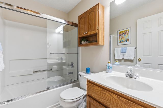 1211 Waterford Green Drive, Apex, NC 27502