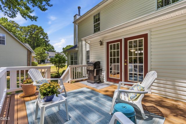 1211 Waterford Green Drive, Apex, NC 27502