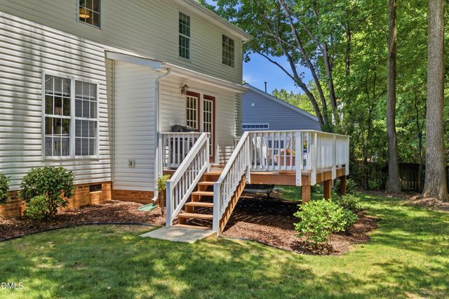 1211 Waterford Green Drive, Apex, NC 27502