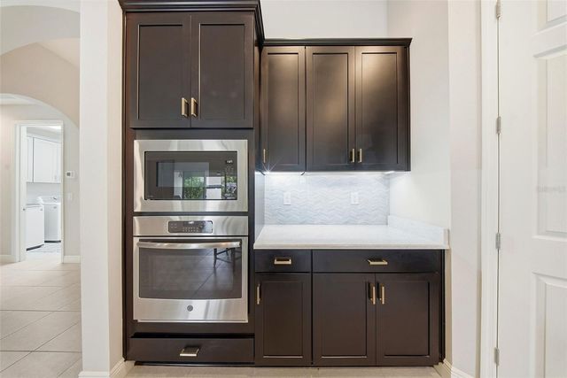 21813 BRISKE MORNING AVENUE, Land O Lakes, FL 34637