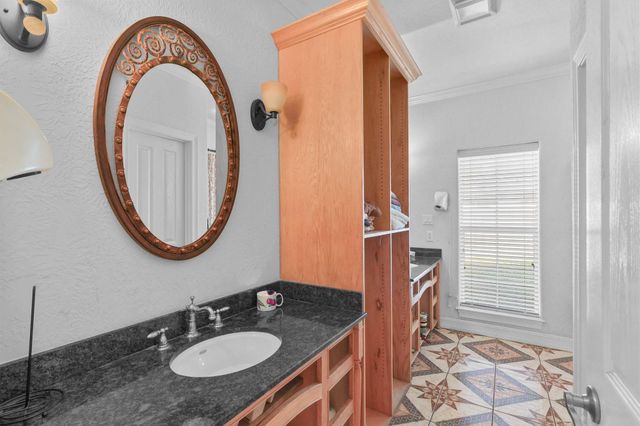 4515 Ridgewood Street, Beaumont, TX 77708