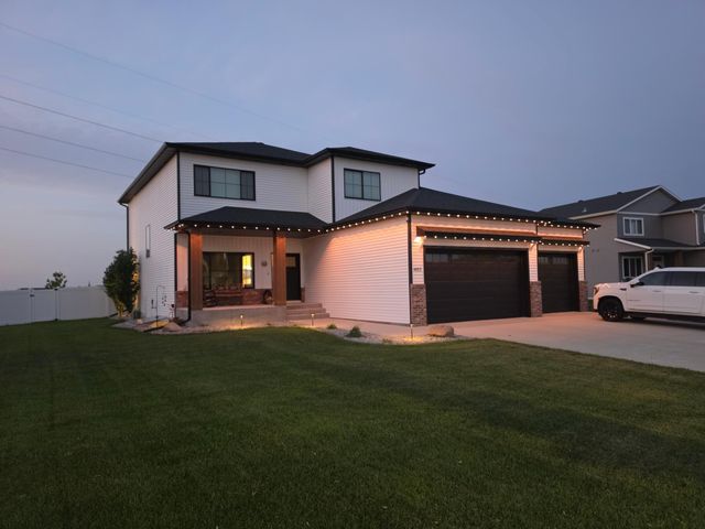 6012 31st Street S, Fargo, ND 58104