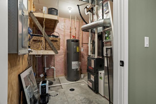 6012 31st Street S, Fargo, ND 58104