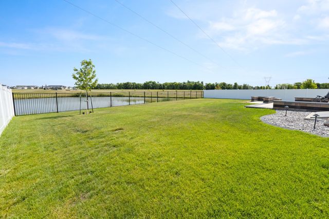 6012 31st Street S, Fargo, ND 58104