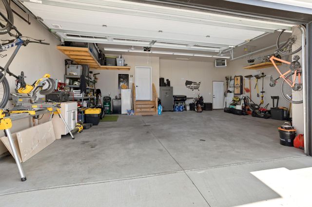 6012 31st Street S, Fargo, ND 58104