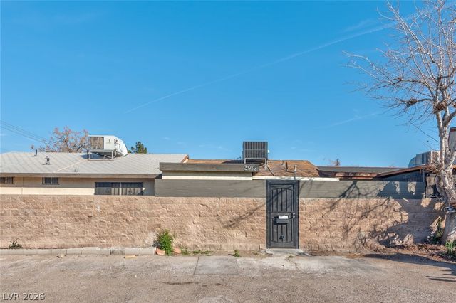 3912 Torsby Place NA, Las Vegas, NV 89119