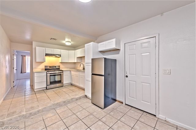 3912 Torsby Place NA, Las Vegas, NV 89119
