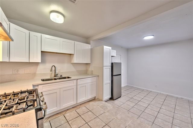 3912 Torsby Place NA, Las Vegas, NV 89119