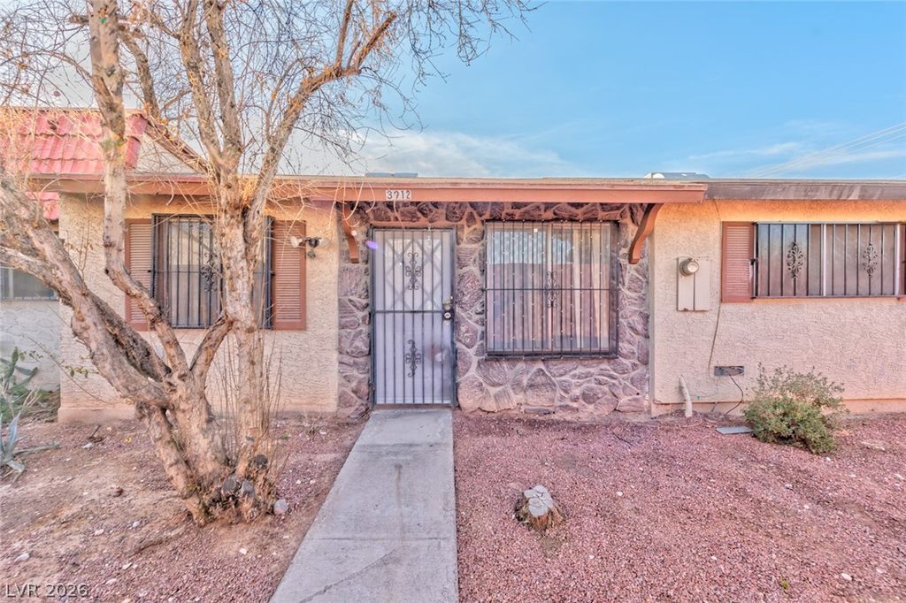 3912 Torsby Place NA, Las Vegas, NV 89119