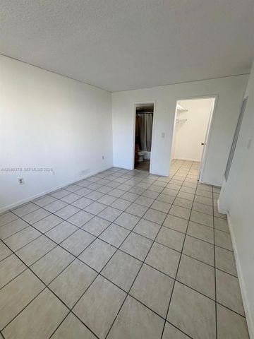 8004 SW 149th Avenue C205, Miami, FL 33193