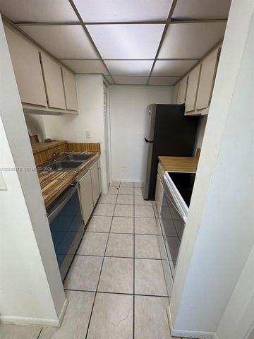 8004 SW 149th Avenue C205, Miami, FL 33193
