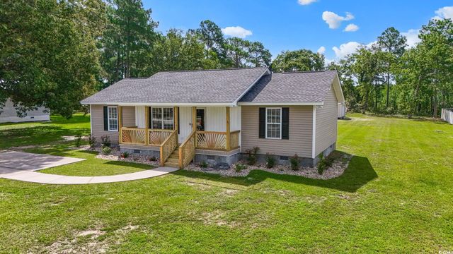 568 Rosedale Dr., Aynor, SC 29511