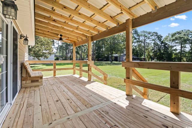 568 Rosedale Dr., Aynor, SC 29511