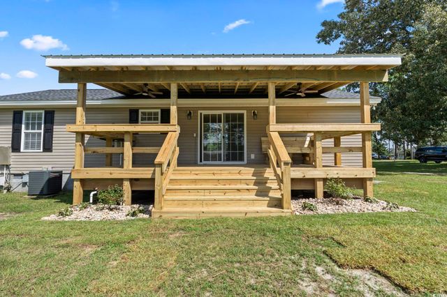 568 Rosedale Dr., Aynor, SC 29511