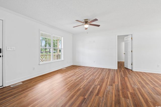 568 Rosedale Dr., Aynor, SC 29511