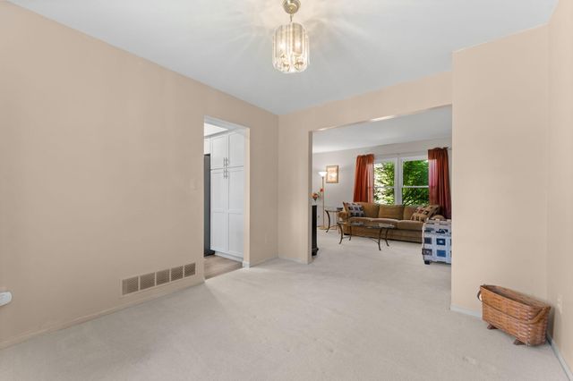 5819 Shagbark Drive, Pittsfield Charter Twp, MI 48108