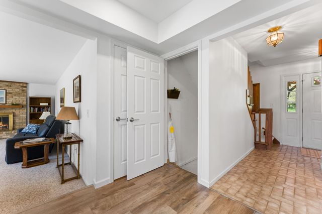 5819 Shagbark Drive, Pittsfield Charter Twp, MI 48108