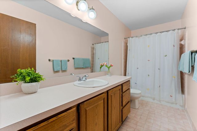5819 Shagbark Drive, Pittsfield Charter Twp, MI 48108