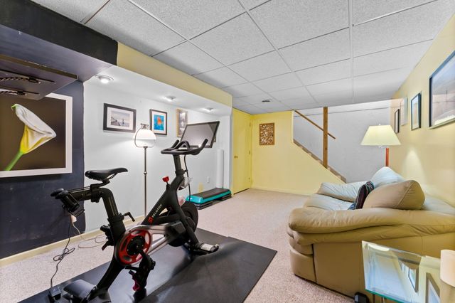 5819 Shagbark Drive, Pittsfield Charter Twp, MI 48108
