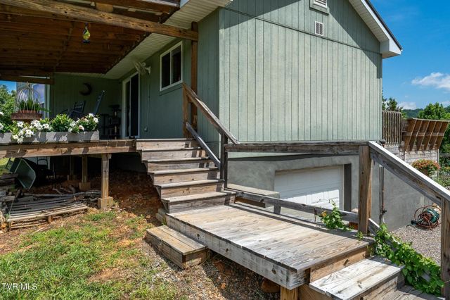 1131 Dug Hill Road, Mountain City, TN 37683