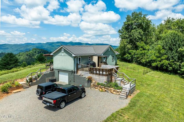 1131 Dug Hill Road, Mountain City, TN 37683