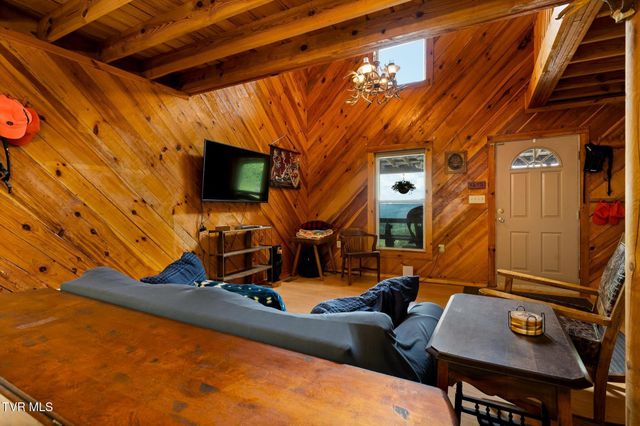 1131 Dug Hill Road, Mountain City, TN 37683