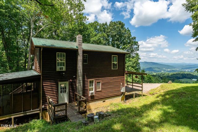 1131 Dug Hill Road, Mountain City, TN 37683