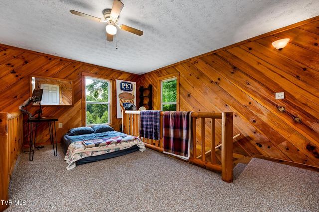 1131 Dug Hill Road, Mountain City, TN 37683