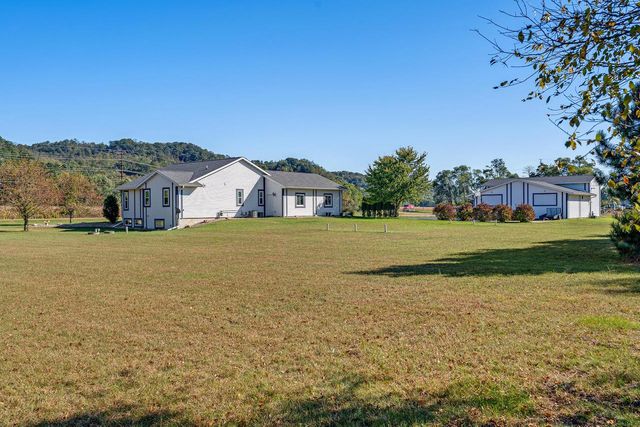 N7829 Bluffview COURT, Holmen, WI 54636