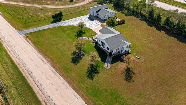 N7829 Bluffview COURT, Holmen, WI 54636