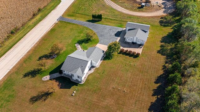 N7829 Bluffview COURT, Holmen, WI 54636