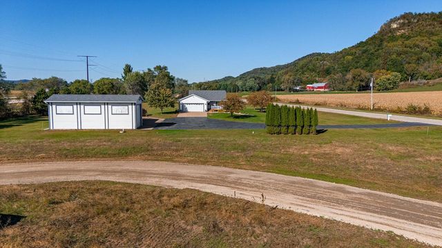 N7829 Bluffview COURT, Holmen, WI 54636