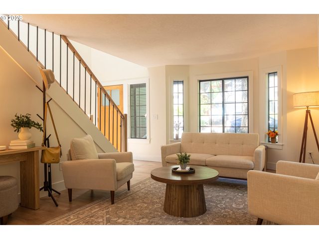 13143 VERMEER Dr, Lake Oswego, OR 97035