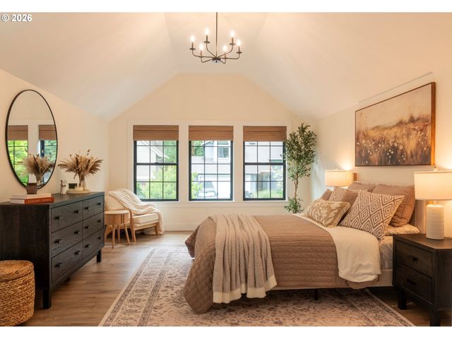 13143 VERMEER Dr, Lake Oswego, OR 97035
