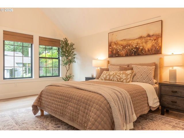 13143 VERMEER Dr, Lake Oswego, OR 97035