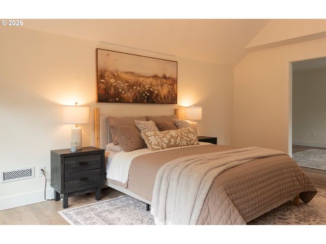 13143 VERMEER Dr, Lake Oswego, OR 97035