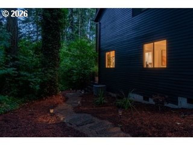 13143 VERMEER Dr, Lake Oswego, OR 97035