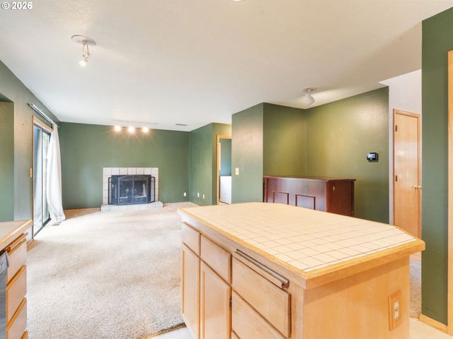 13143 VERMEER Dr, Lake Oswego, OR 97035