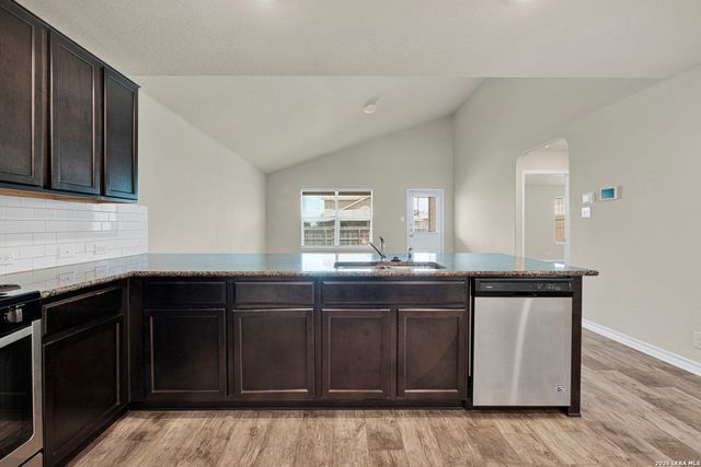 920 Brown Thrasher, San Antonio, TX 78253