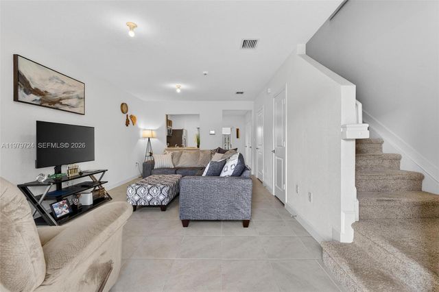 476 NE 4th Ln, Florida City, FL 33034