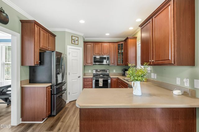 10 Wyndham Place Drive, Fuquay Varina, NC 27526