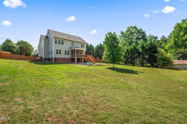 10 Wyndham Place Drive, Fuquay Varina, NC 27526