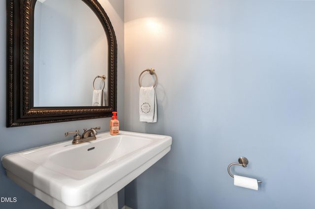 10 Wyndham Place Drive, Fuquay Varina, NC 27526