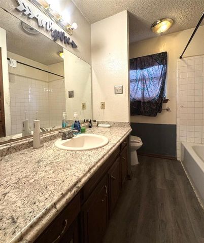 2406 NE 35th St, Lawton, OK 73507