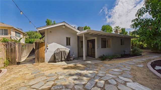 7838 Ellenbogen Street, Sunland, CA 91040